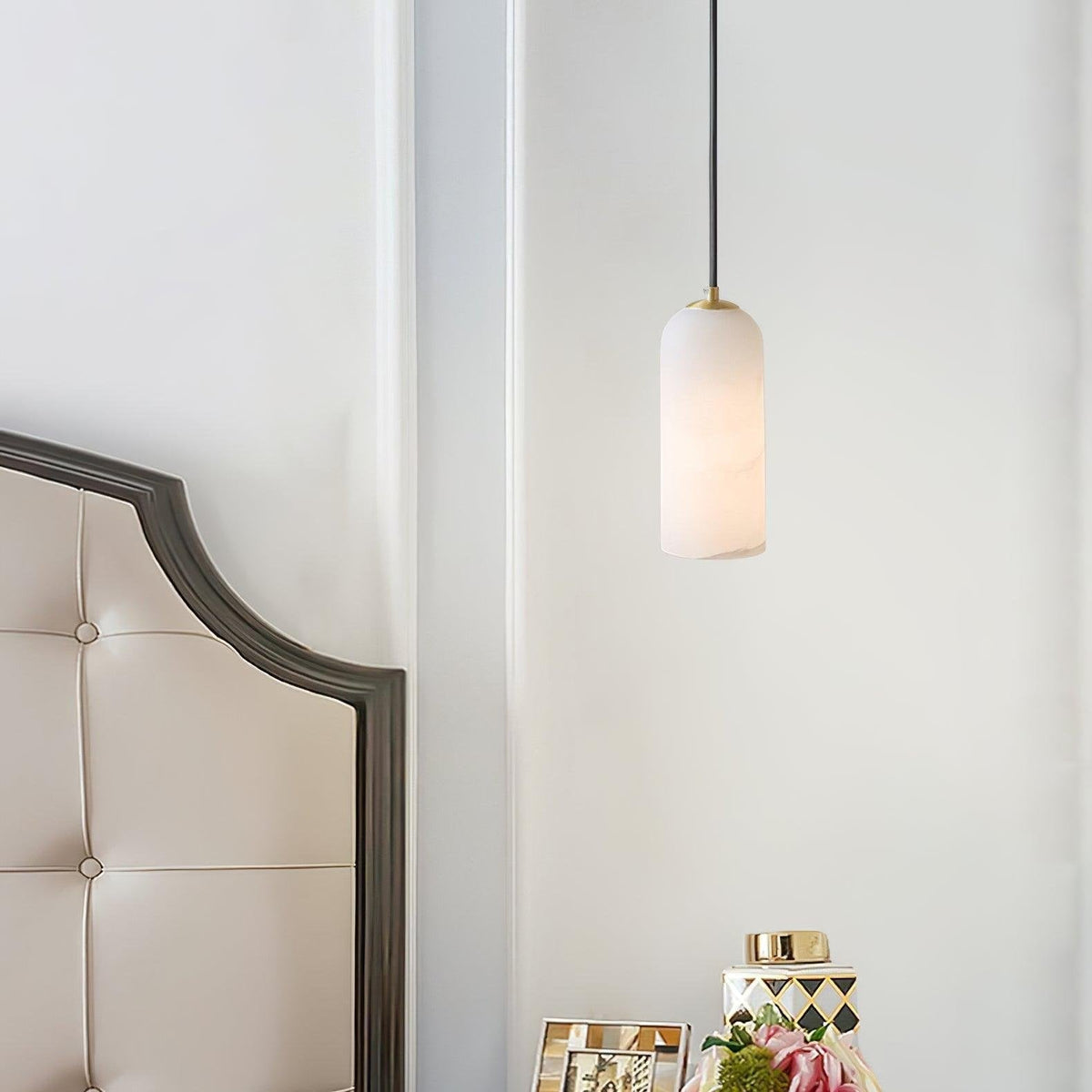 Suspension Cylindrique Albâtre — Design Naturel Épuré