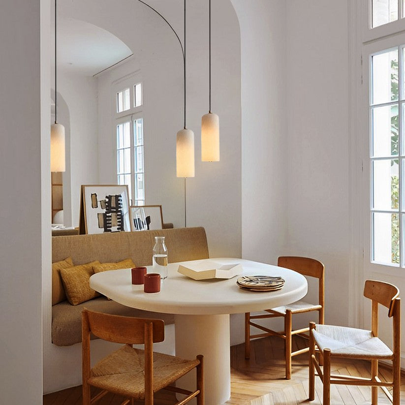 Suspension Cylindrique Albâtre — Design Naturel Épuré