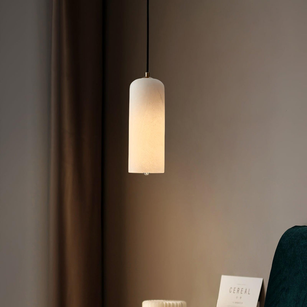 Suspension Cylindrique Albâtre — Design Naturel Épuré