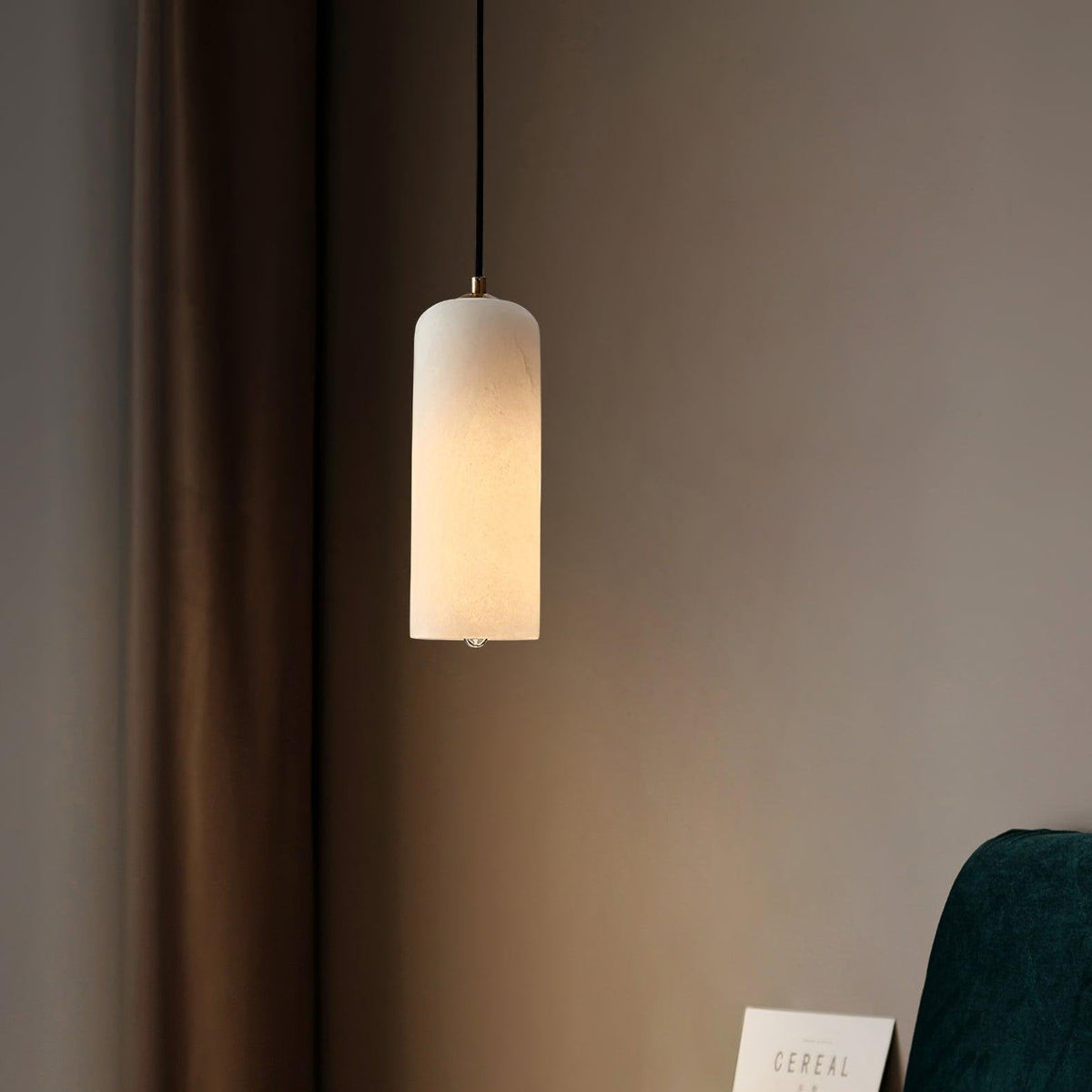 Suspension Cylindrique Albâtre — Design Naturel Épuré