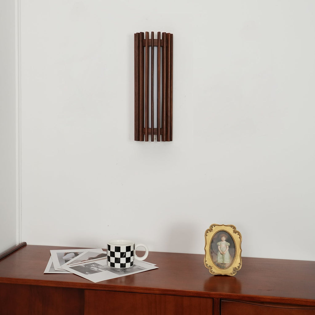 Applique Murale Lattes Noyer — Diffuseur Linéaire Vertical