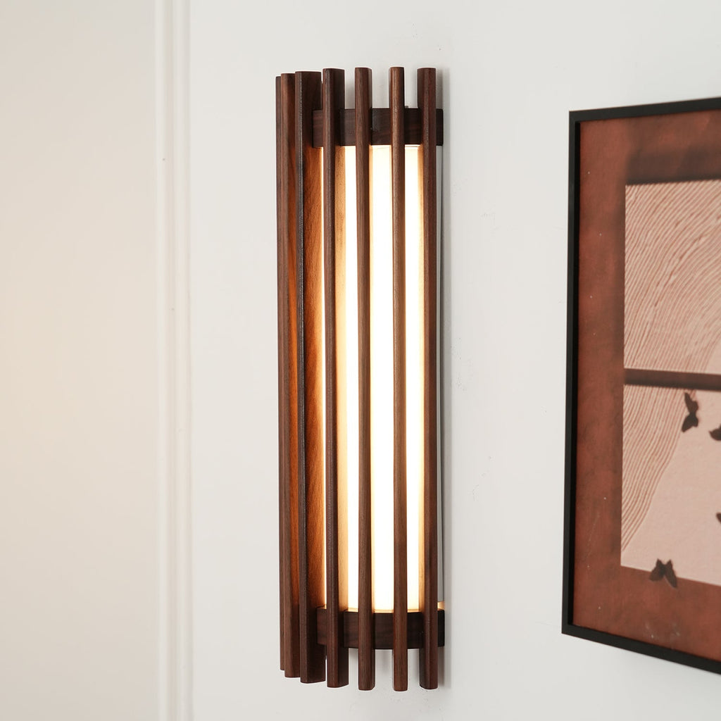 Applique Murale Lattes Noyer — Diffuseur Linéaire Vertical