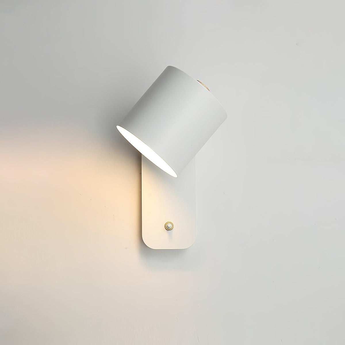 Applique Murale Orientable Métal — Spot Pivotant Design Minimaliste