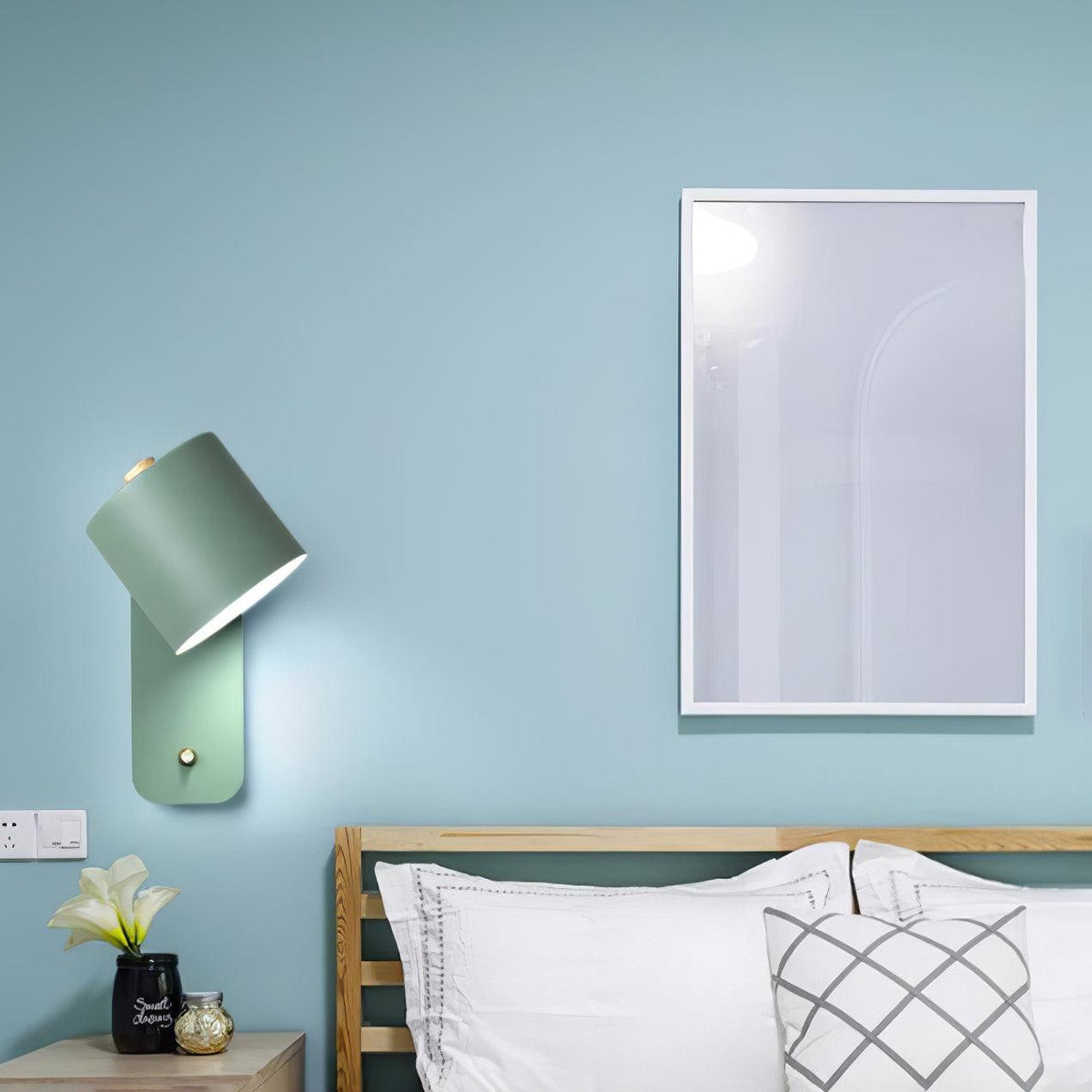 Applique Murale Orientable Métal — Spot Pivotant Design Minimaliste