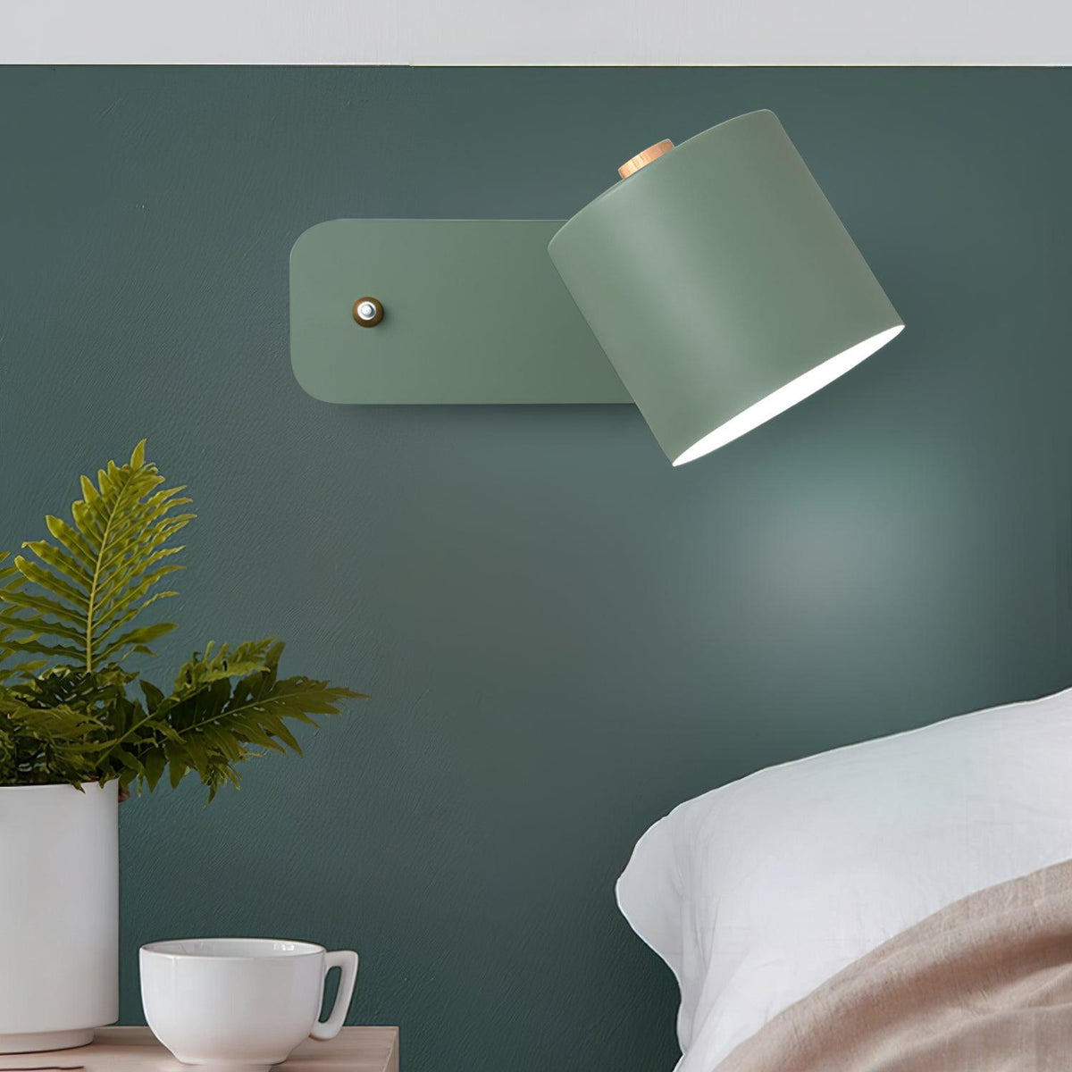 Applique Murale Orientable Métal — Spot Pivotant Design Minimaliste