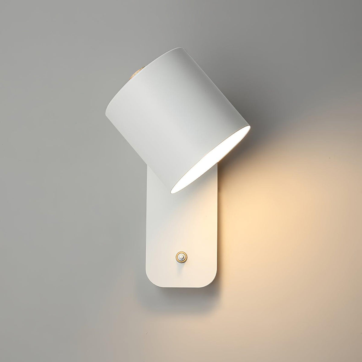 Applique Murale Orientable Métal — Spot Pivotant Design Minimaliste