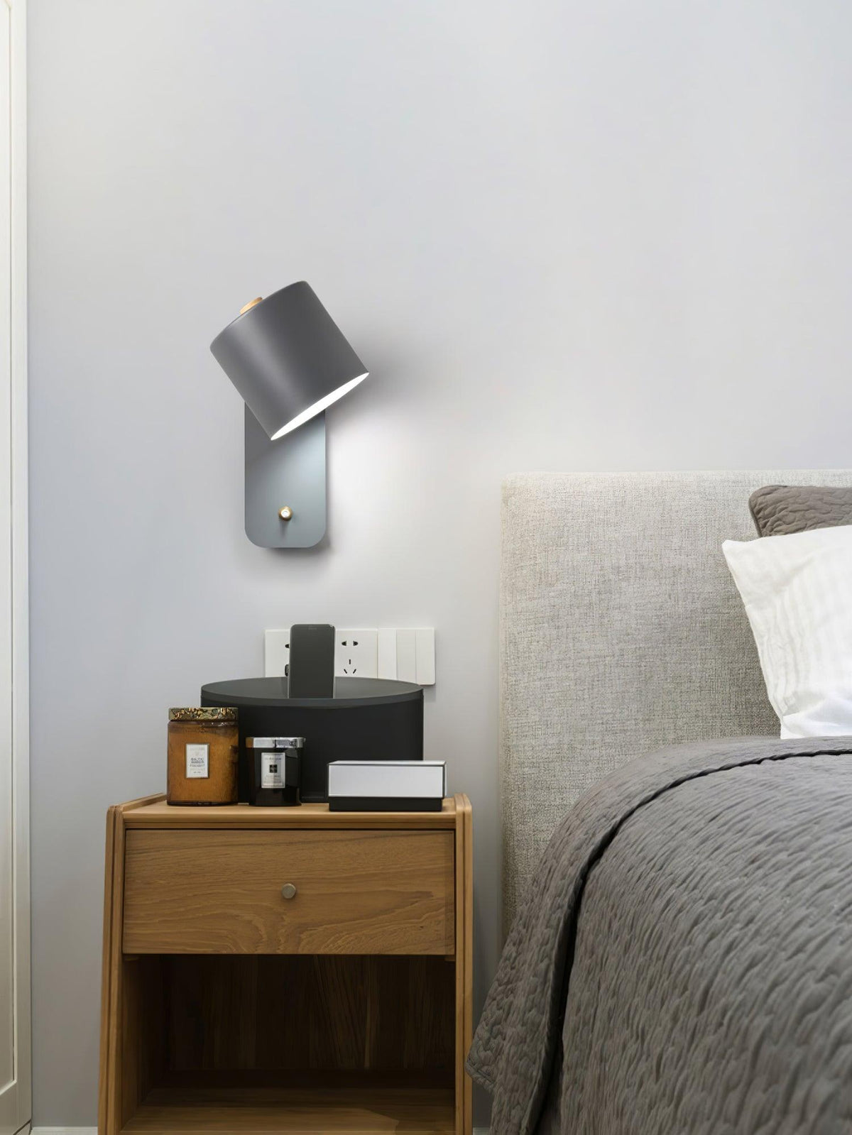 Applique Murale Orientable Métal — Spot Pivotant Design Minimaliste