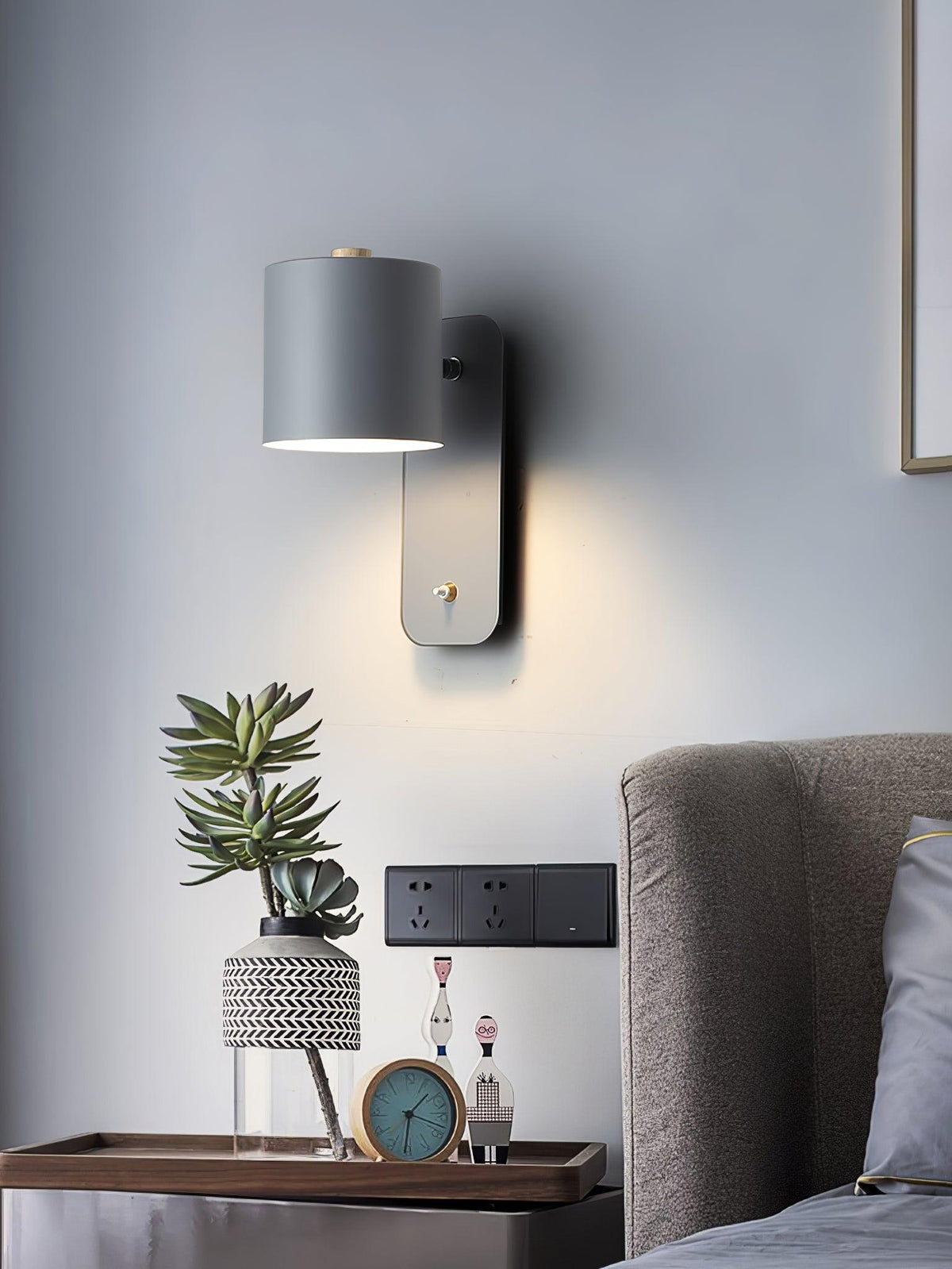 Applique Murale Orientable Métal — Spot Pivotant Design Minimaliste