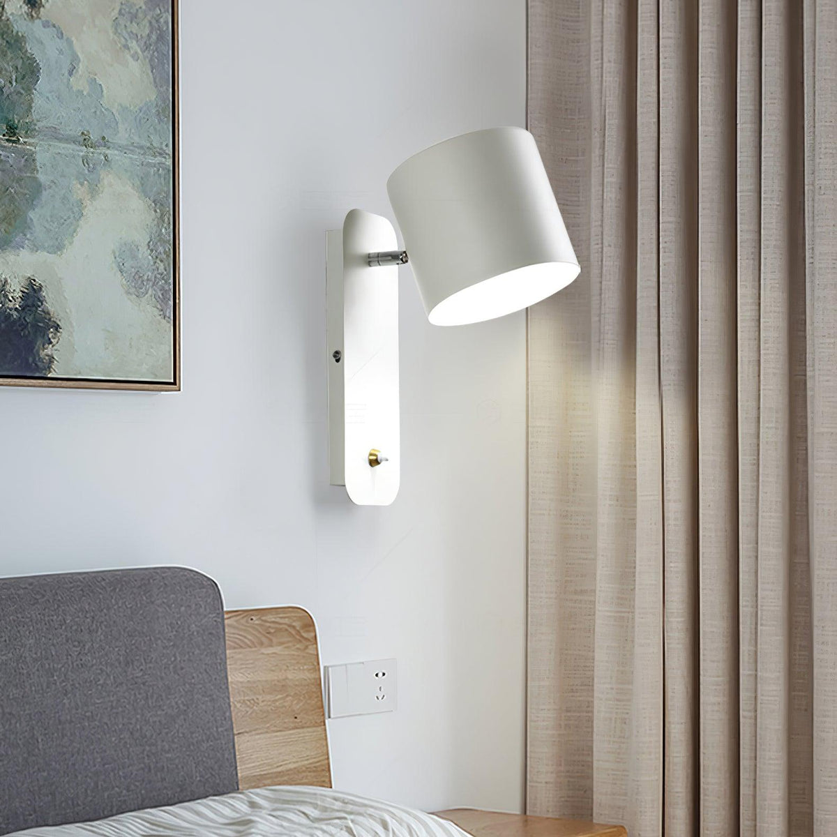 Applique Murale Orientable Métal — Spot Pivotant Design Minimaliste