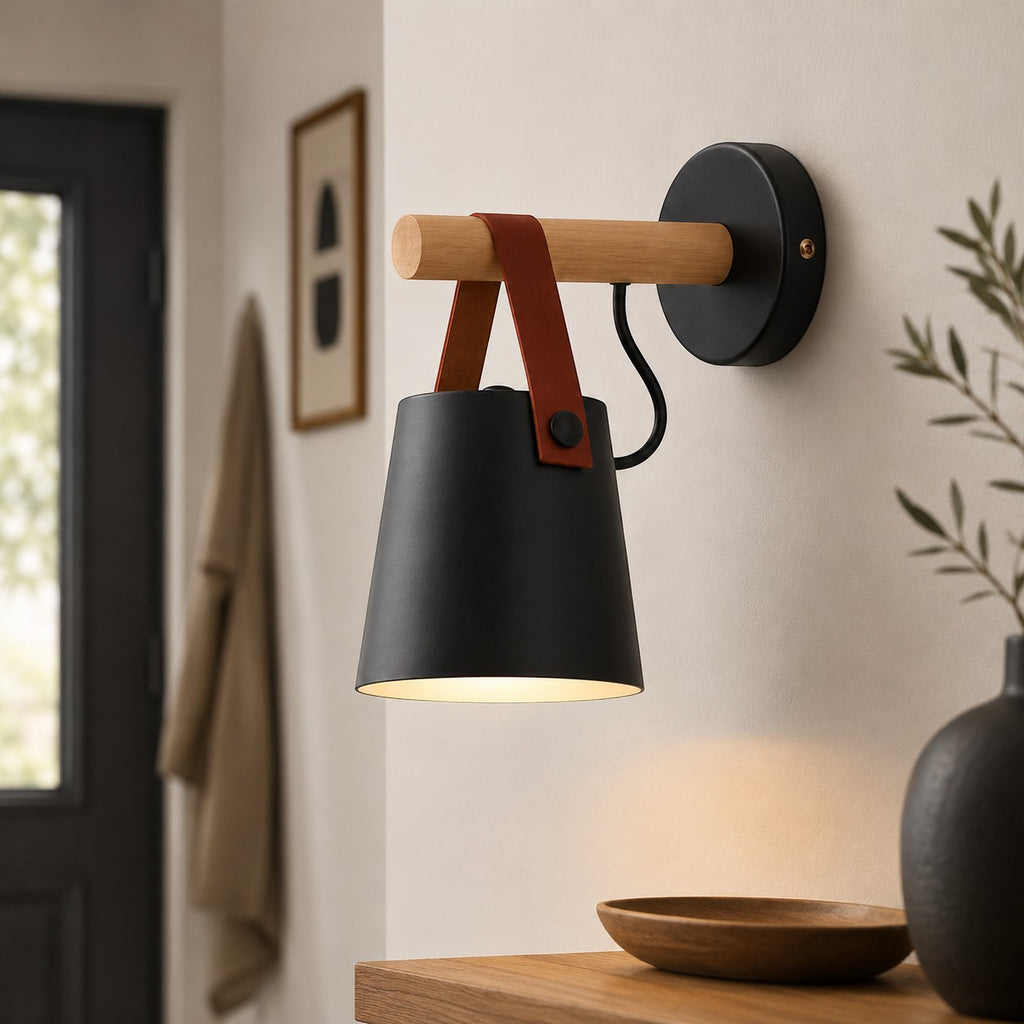 Applique murale Lumiris noire en métal et bois avec abat-jour suspendu, design moderne.