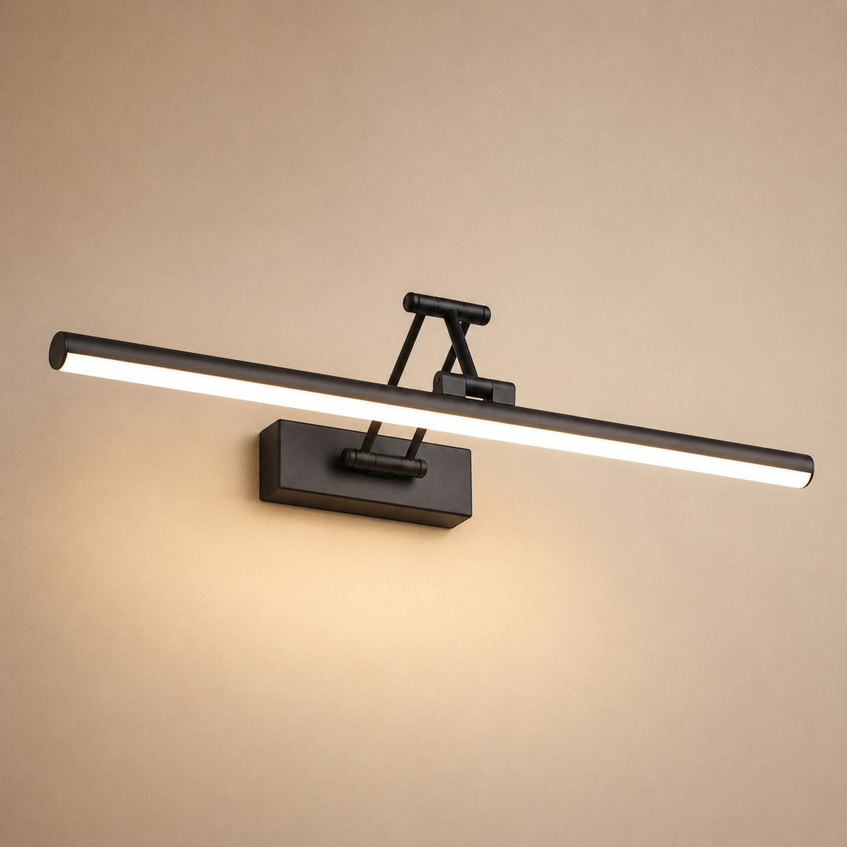 Lumiris applique murale linéaire en métal noir réglable avec éclairage LED froid.