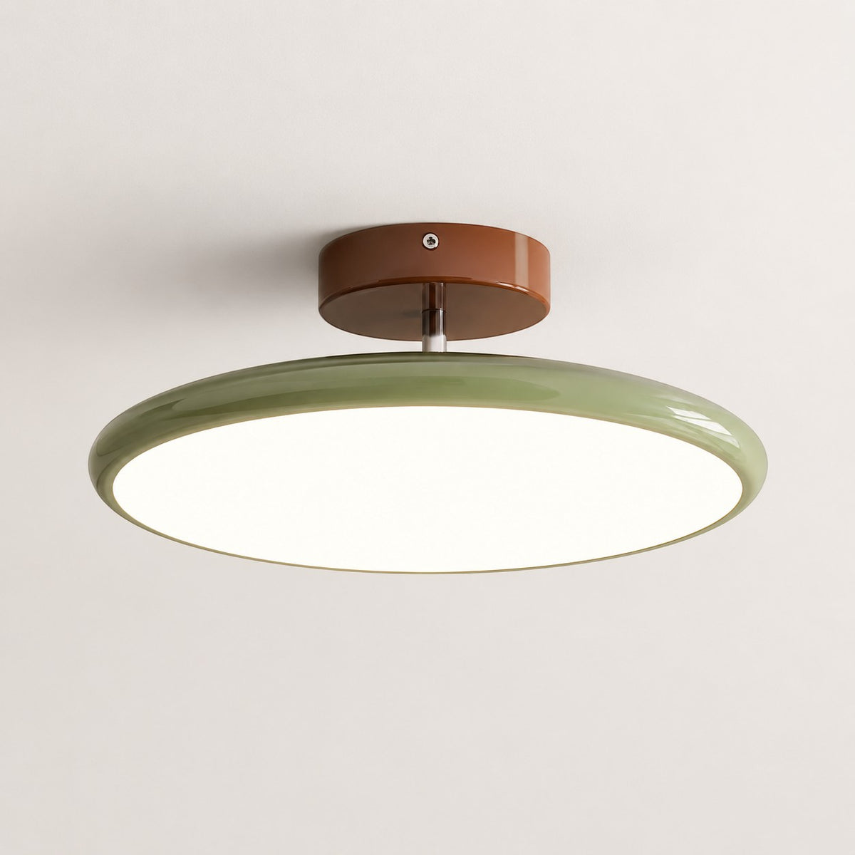 Plafonnier LED Lumiris vert et marron en métal et acrylique, design orientable pour salon et cuisine.