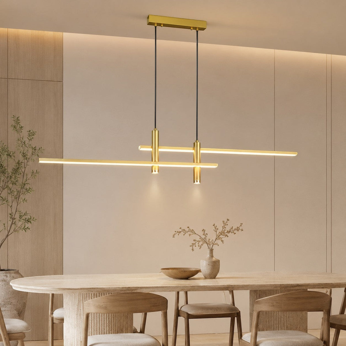 Lumiris suspension design linéaire en métal doré, éclairage ciblé pour cuisine et salon.