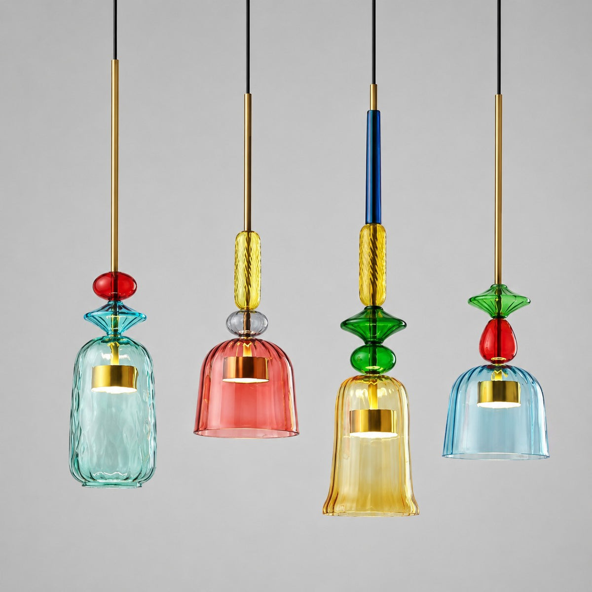 Lumiris suspension LED en verre coloré, design moderne, idéale pour salle à manger, salon ou chambre.
