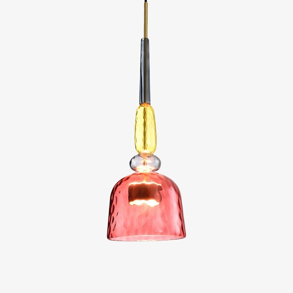 Lumiris suspension moderne en verre rose texturé avec détails dorés et chromés, design artistique.